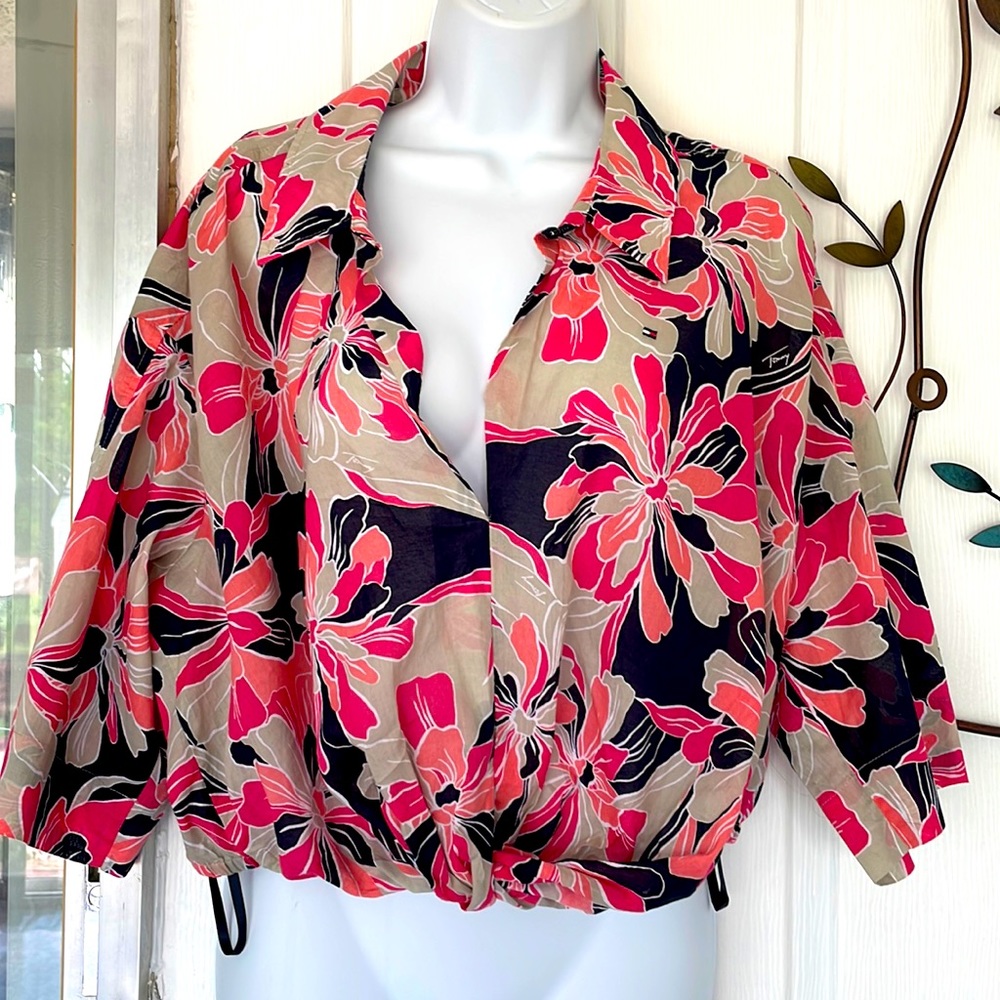 Floral. Cropped Top